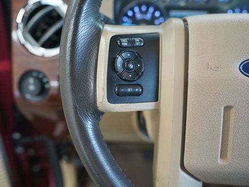 Used 2015 Ford F250 King Ranch w/ FX4 Off-Road Package AWD/4WD image 13