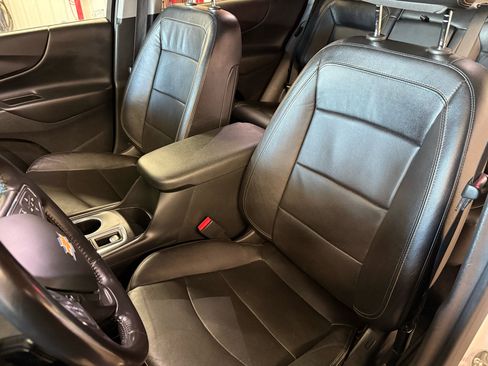 Used 2021 Chevrolet Equinox LT image 15
