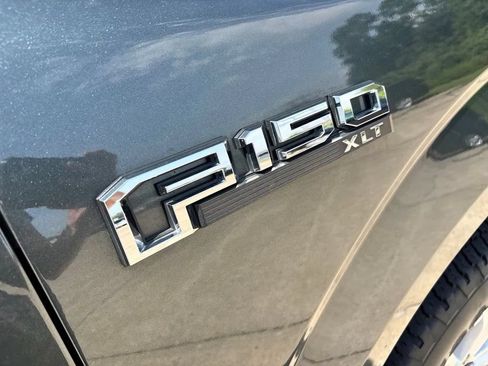 Used 2018 Ford F150 XLT AWD/4WD image 9