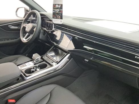 New 2026 Audi Q8 Premium image 24
