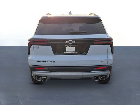 New 2026 Chevrolet Traverse Z71 w/ Enhanced Driving Package image 6