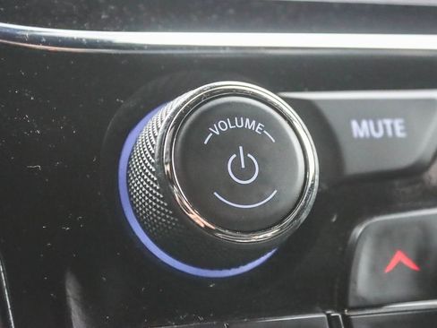 Used 2019 Jeep Grand Cherokee Laredo w/ Laredo X Package image 29