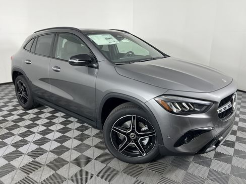 New 2026 Mercedes-Benz GLA 250 4MATIC image 2