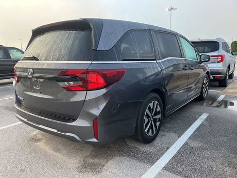 Used 2025 Honda Odyssey EX-L image 4