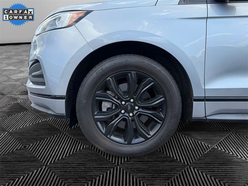 Used 2022 Ford Edge SE w/ Black Appearance Package image 9