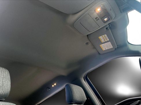 Certified 2022 Ford F150 XLT w/ Equipment Group 302A High image 16