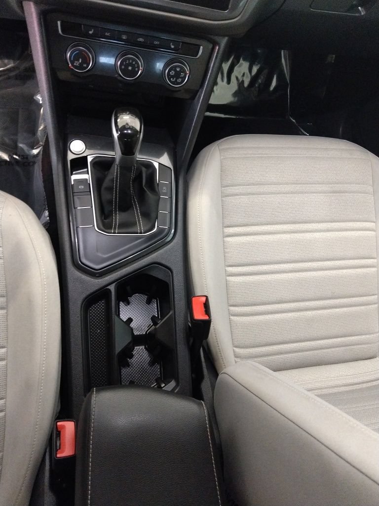 Certified 2024 Volkswagen Tiguan S FWD image 15