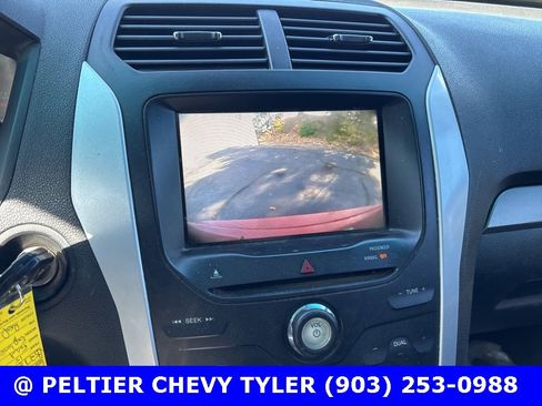 Used 2015 Ford Explorer XLT w/ Equipment Group 202B image 14