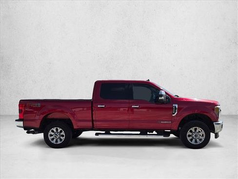Used 2019 Ford F250 XLT w/ XLT Premium Package AWD/4WD image 4