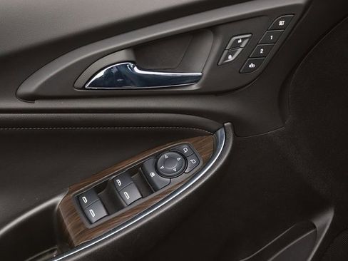 Used 2023 Chevrolet Malibu LT image 10