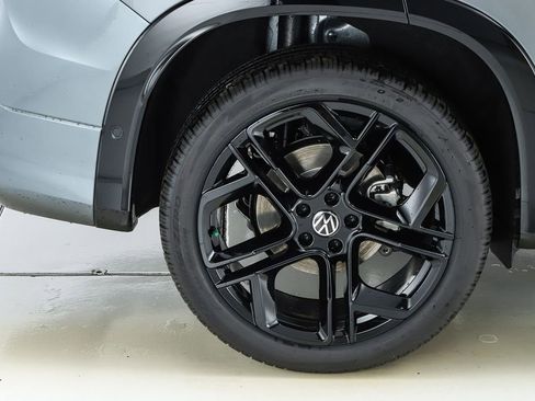 New 2026 Volkswagen Tiguan SE R-Line image 13