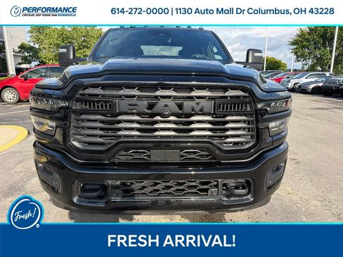 Used 2025 RAM 2500 Big Horn AWD/4WD image 3