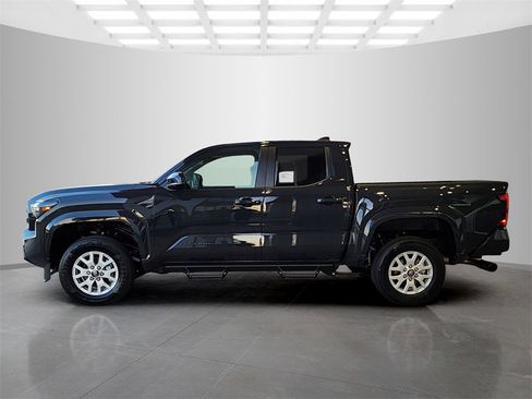 New 2025 Toyota Tacoma SR5 image 5