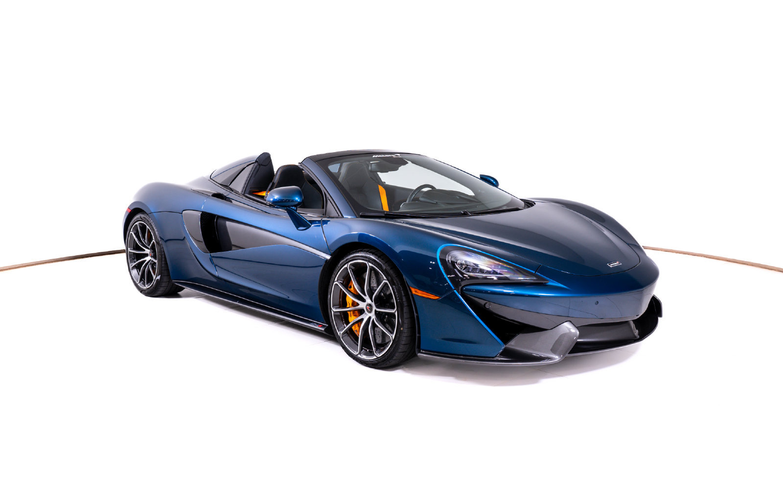 Used 2018 McLaren 570S Spider RWD image 9