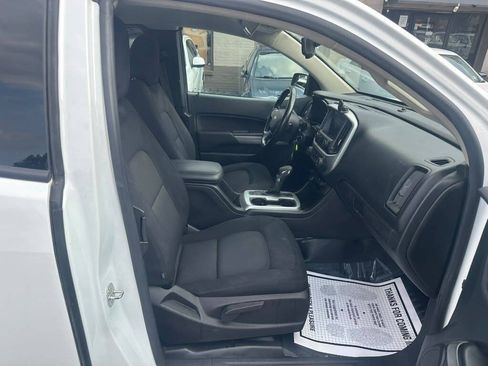 Used 2022 Chevrolet Colorado LT w/ Fleet Safety Package RWD image 13