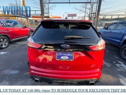 Certified 2023 Ford Edge ST image 4