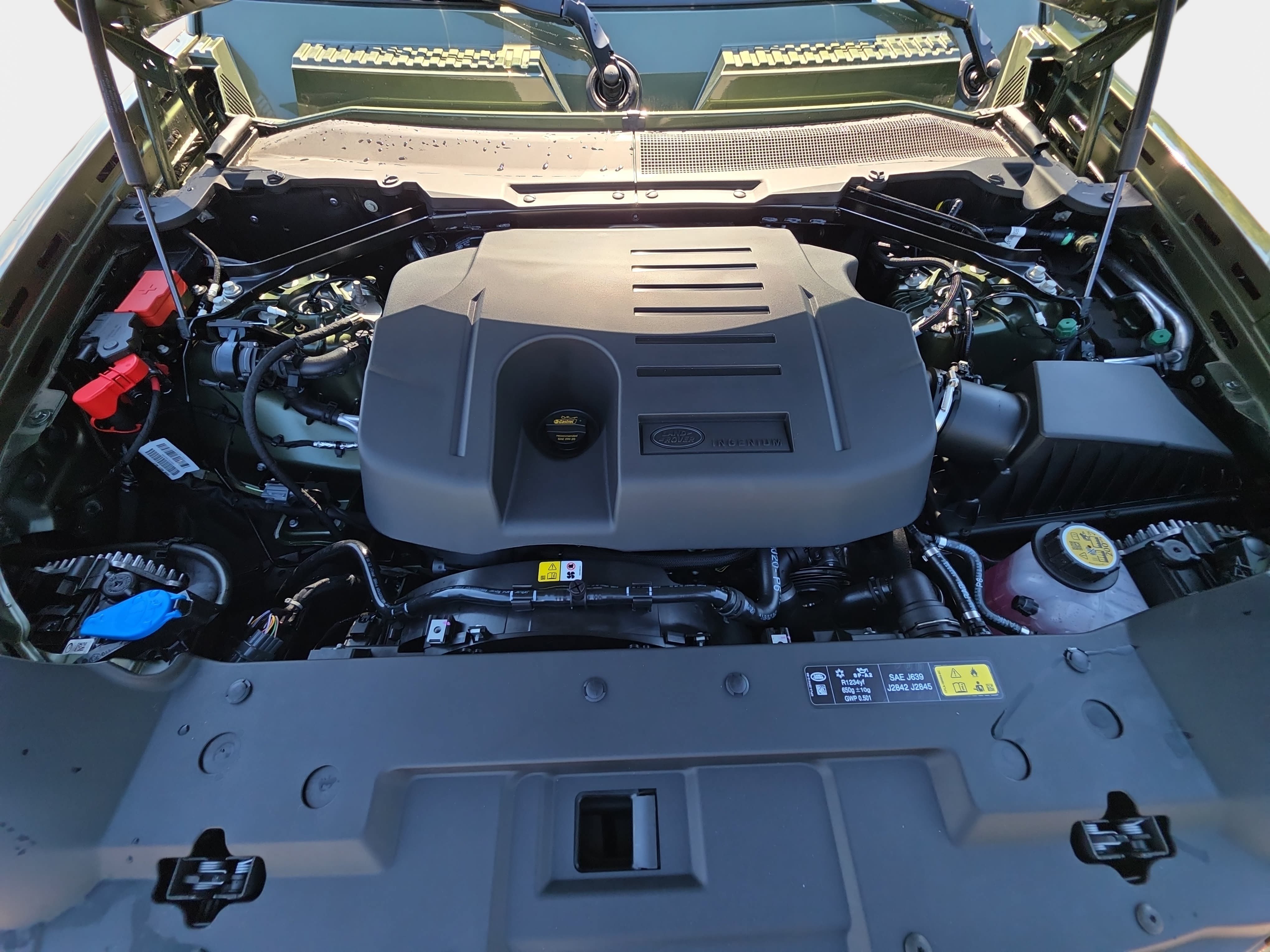 New 2026 Land Rover Defender 110 X-Dynamic SE AWD/4WD image 30