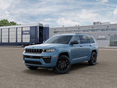 New 2026 Jeep Grand Cherokee L Limited image 1