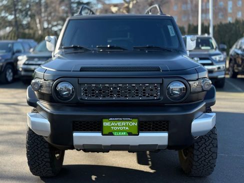 Used 2014 Toyota FJ Cruiser 4WD image 8