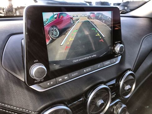 Used 2024 Nissan Sentra SV image 17