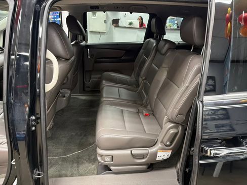 Used 2016 Honda Odyssey Touring Elite image 13
