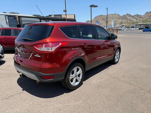 Used 2016 Ford Escape SE FWD image 5