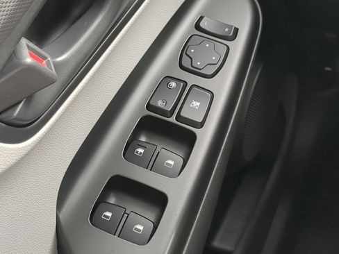 Certified 2022 Hyundai Kona SEL FWD image 18