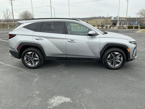Used 2025 Hyundai Tucson SEL image 2