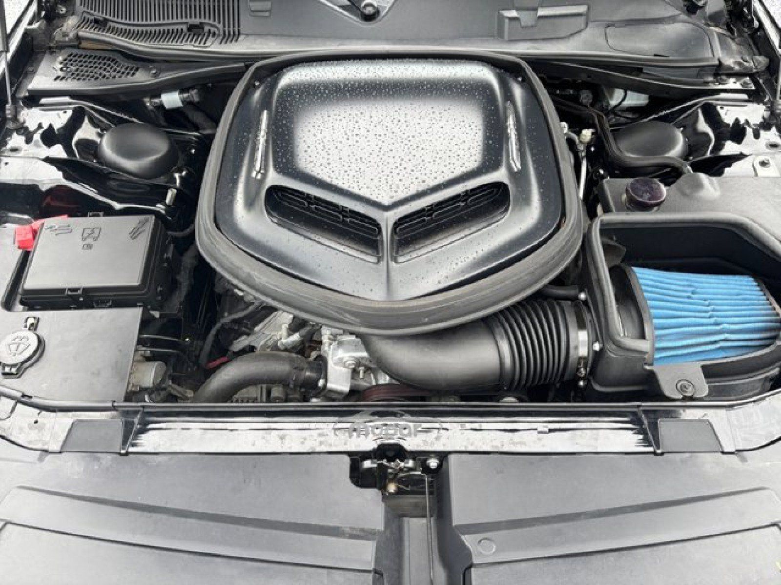 Used 2016 Dodge Challenger R/T RWD image 9