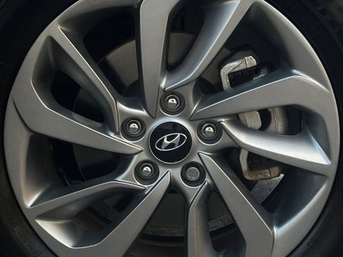 Used 2016 Hyundai Tucson SE image 50