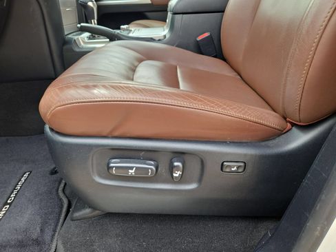 Used 2019 Toyota Land Cruiser AWD/4WD image 17