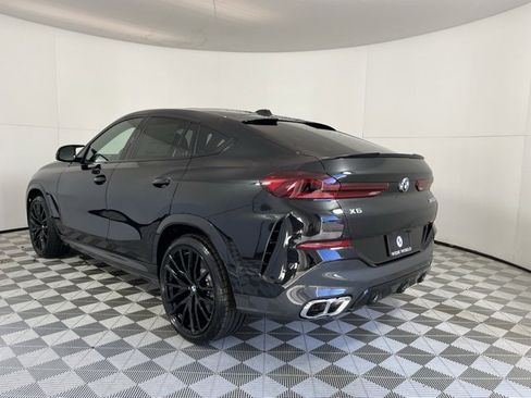 New 2026 BMW X6 M60i w/ Climate Comfort Package image 5