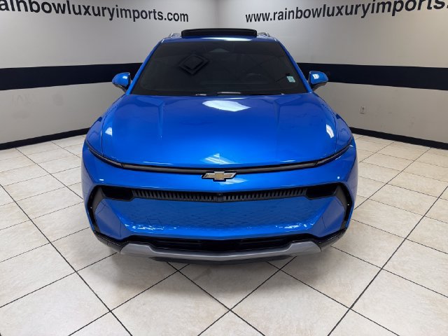 Used 2024 Chevrolet Equinox EV LT FWD image 2