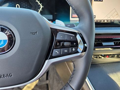 Used 2025 BMW 330i xDrive Sedan image 12