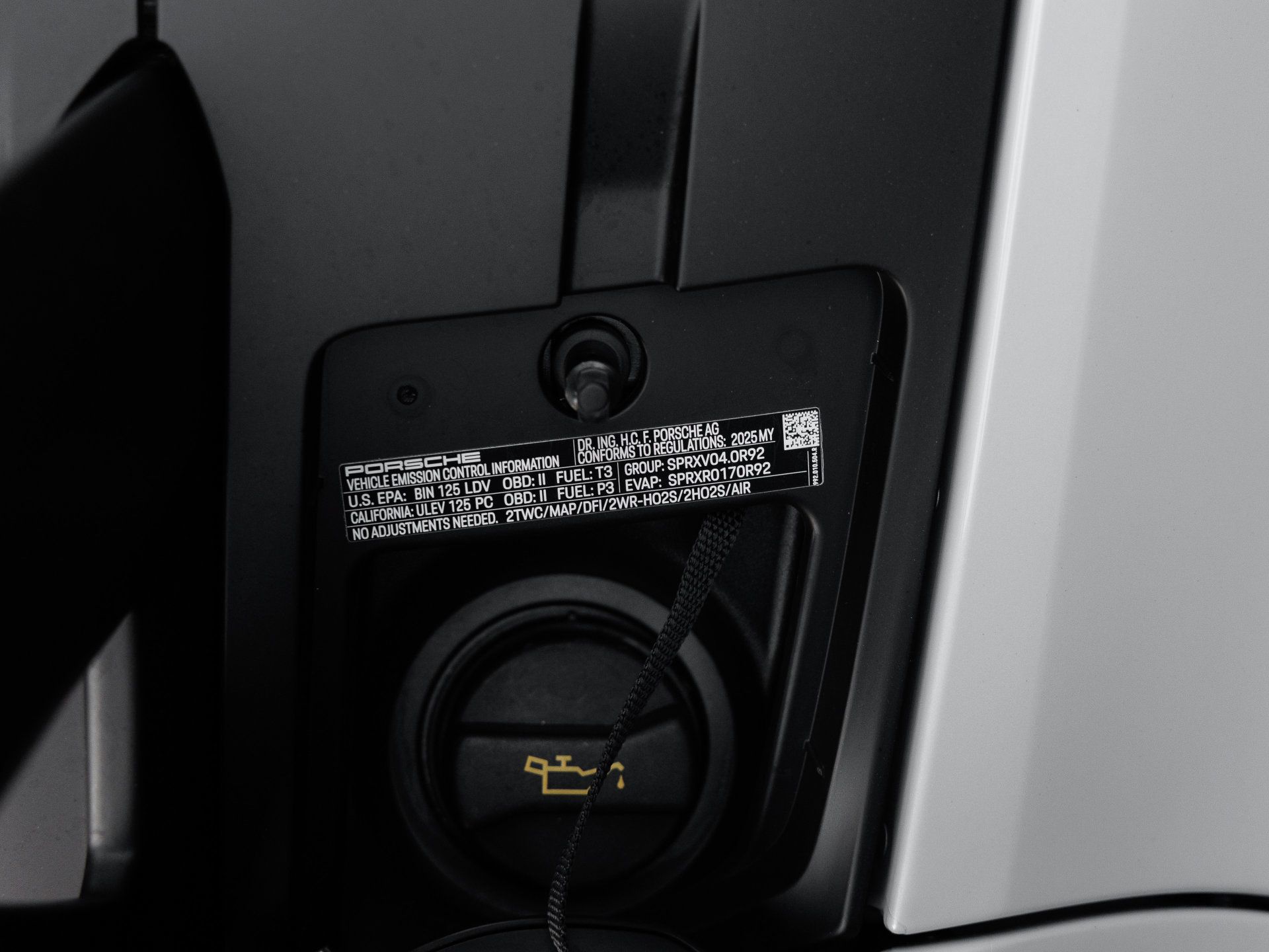Certified 2025 Porsche 911 GT3 RS RWD image 52
