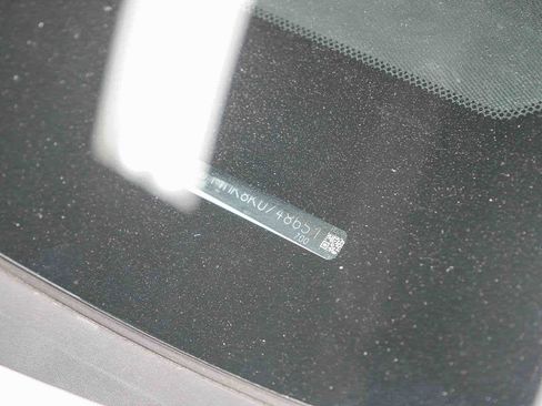 Used 2019 Toyota Camry SE image 32