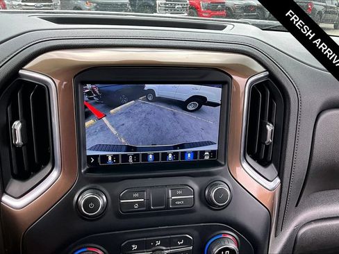 Used 2021 Chevrolet Silverado 2500 High Country w/ Z71 Off-Road Package AWD/4WD image 9