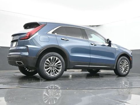 Used 2025 Cadillac XT4 Premium Luxury image 48