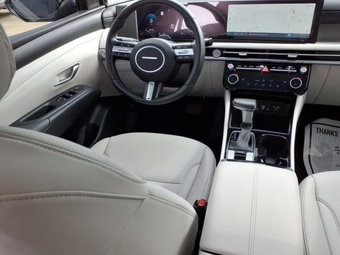 Certified 2025 Hyundai Tucson SEL image 4