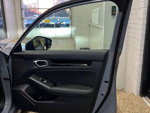 Used 2024 Honda Civic Touring image 14