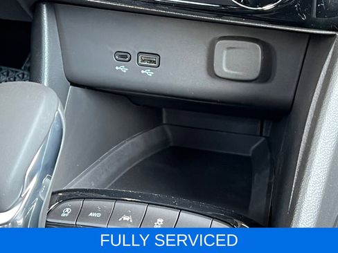 Used 2025 Buick Encore GX Sport Touring w/ Advanced Technology Package AWD/4WD image 24
