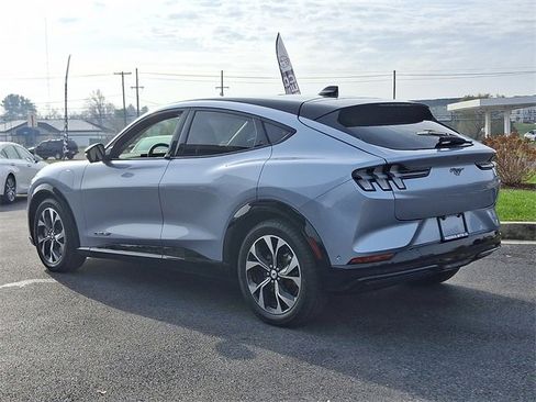 Used 2022 Ford Mustang Mach-E Premium image 4