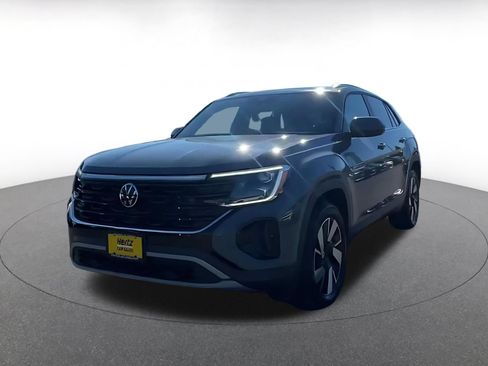 Used 2026 Volkswagen Atlas Cross Sport SE FWD image 5