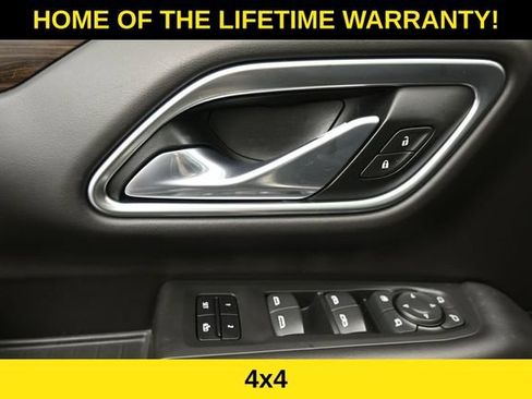 Used 2021 Chevrolet Tahoe LT w/ Luxury Package AWD/4WD image 13