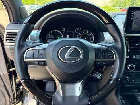 Used 2023 Lexus GX 460 Premium w/ Premium Package AWD/4WD image 16