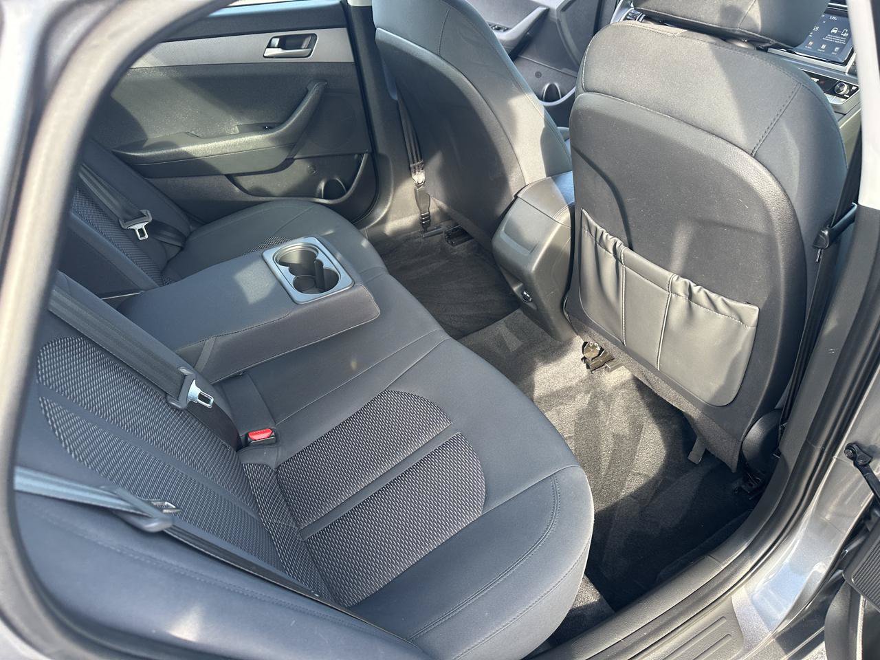 Used 2018 Hyundai Sonata SE FWD image 21
