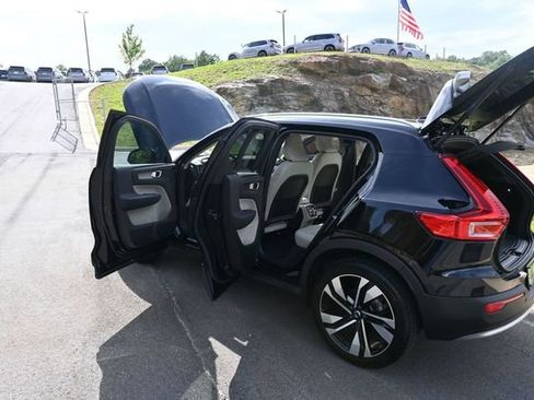 Used 2023 Volvo XC40 B5 Plus w/ Protection Package Premier AWD/4WD image 39