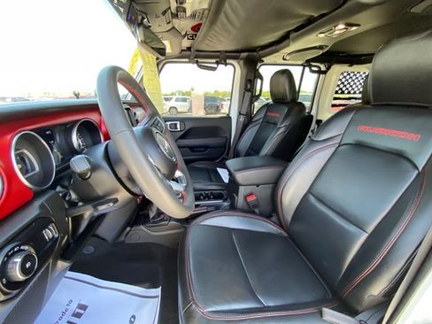 Used 2023 Jeep Wrangler Unlimited Rubicon w/ LED Lighting Group AWD/4WD image 12