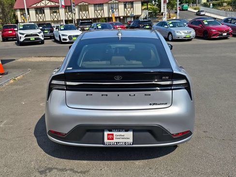 Certified 2024 Toyota Prius Prime FWD image 6