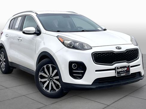 Used 2018 Kia Sportage EX w/ EX Sport Appearance Package FWD image 3